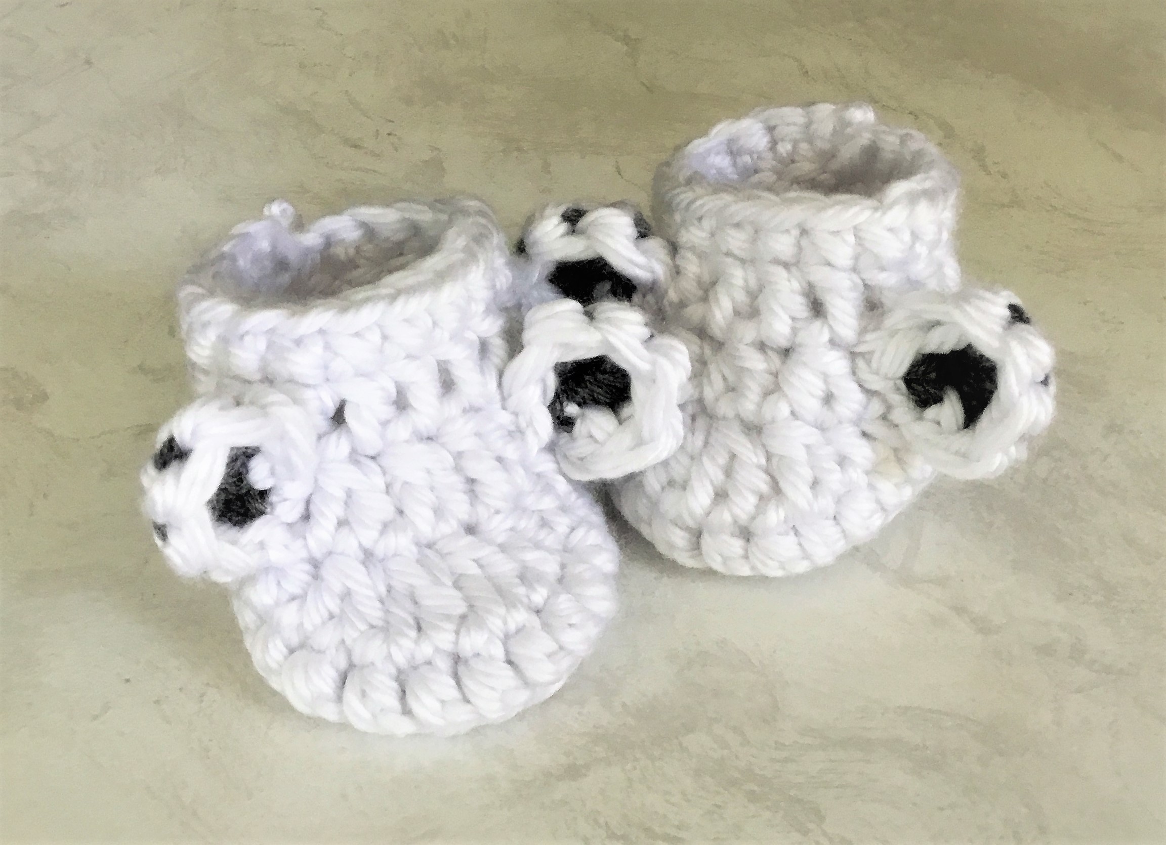 crazy-cute-polar-bear-booties