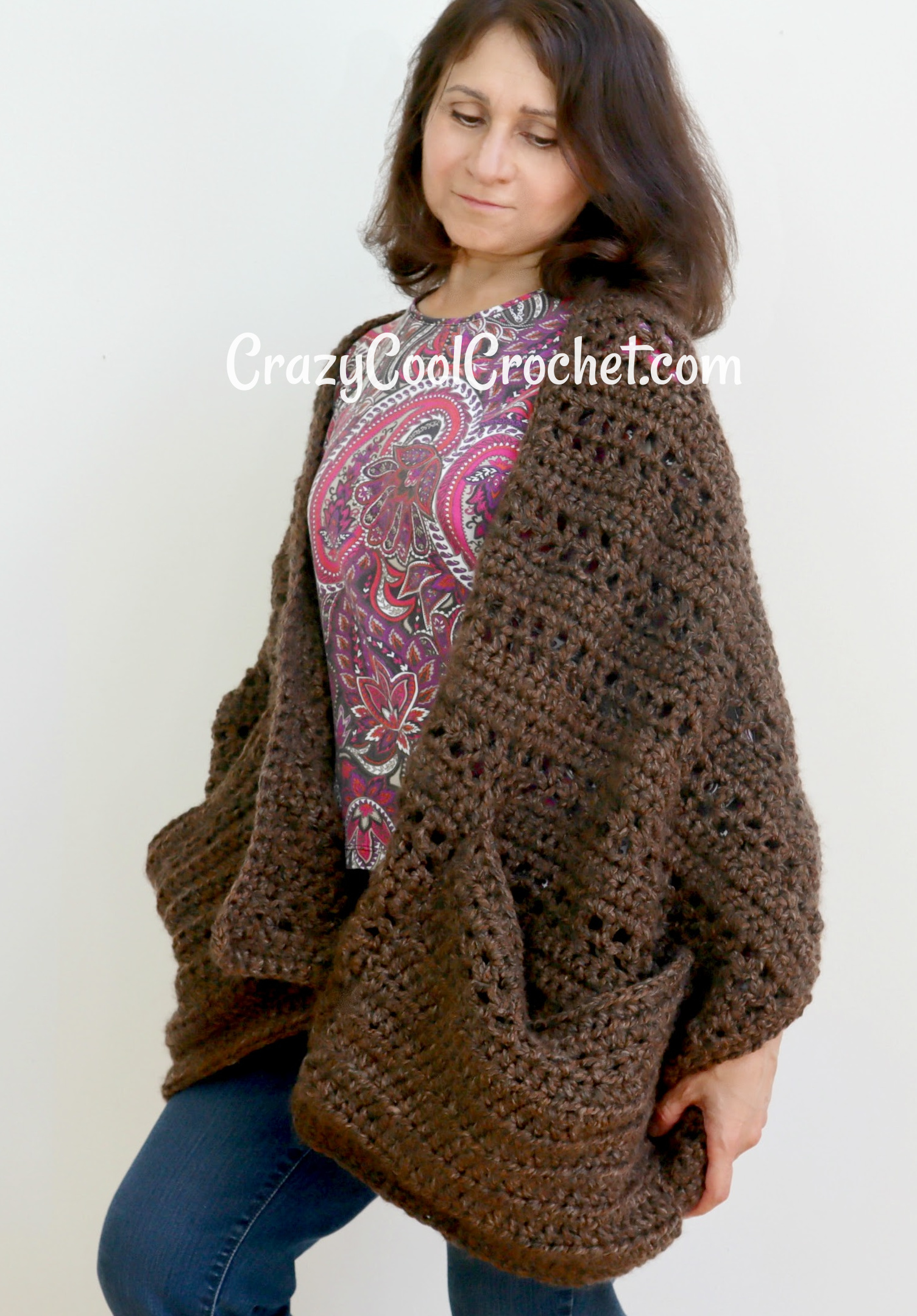 easy-crochet-pocket-shawl