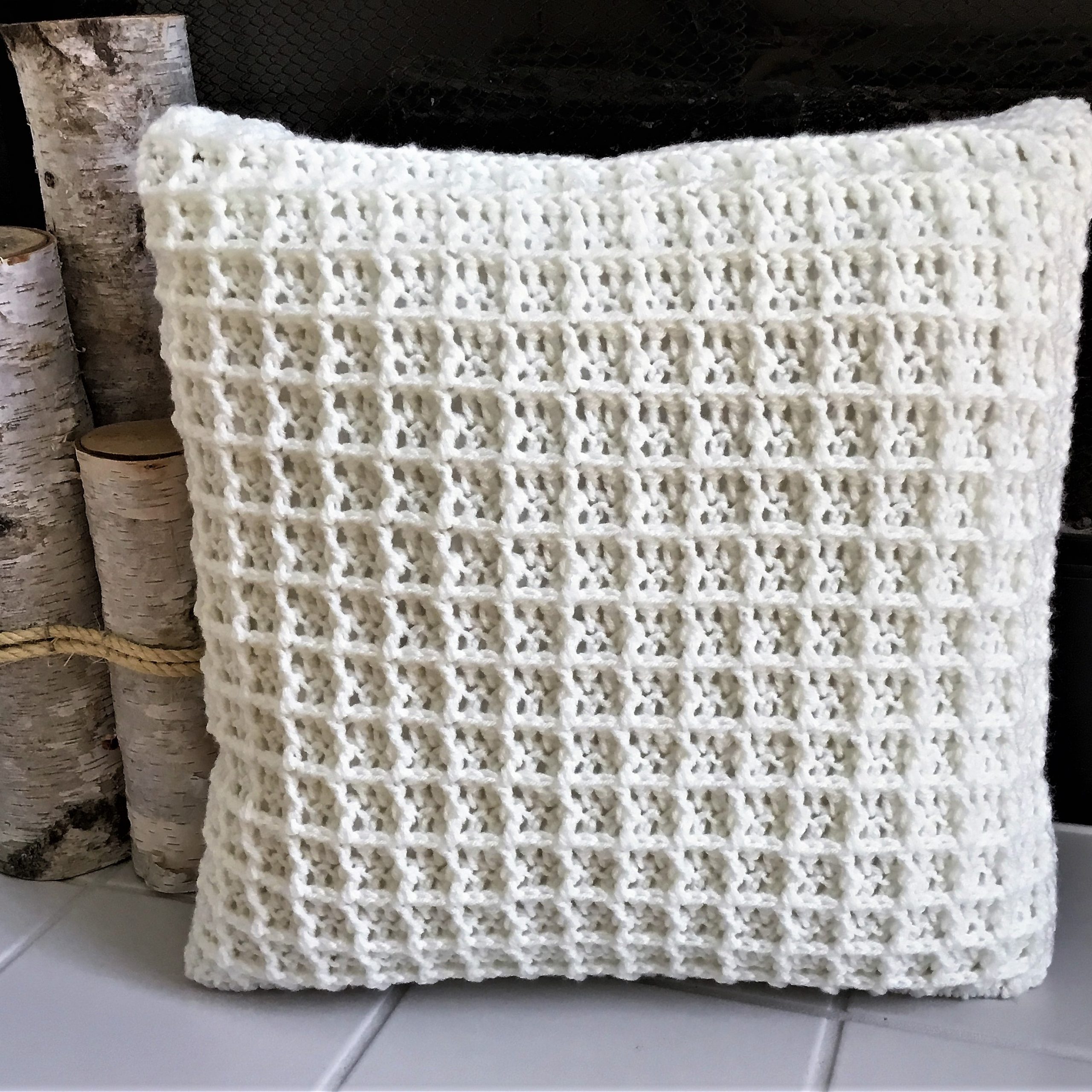 round pillow crochet pattern CROCHET PILLOW PATTERN circle pillow fringe Poppy Shop throw pillow