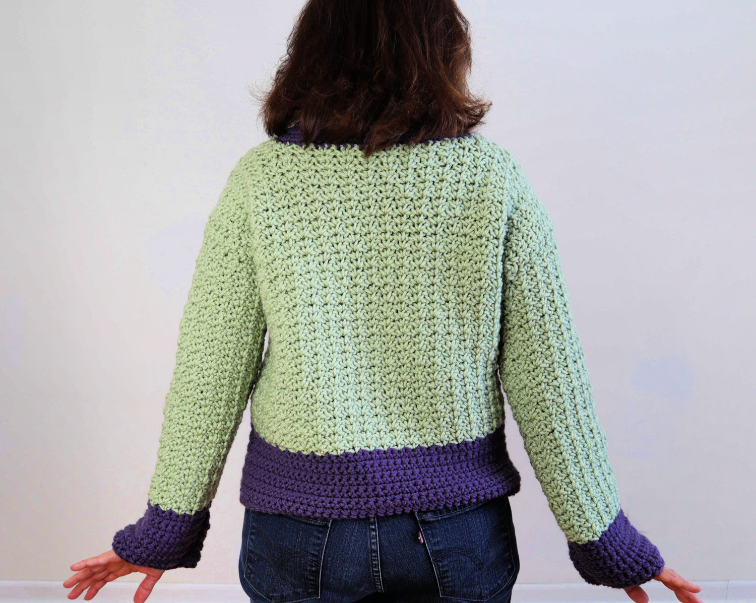 crochet sweater pullover back