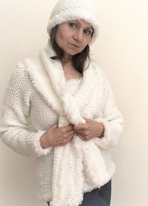 crochet-sweater-with-fur-trim